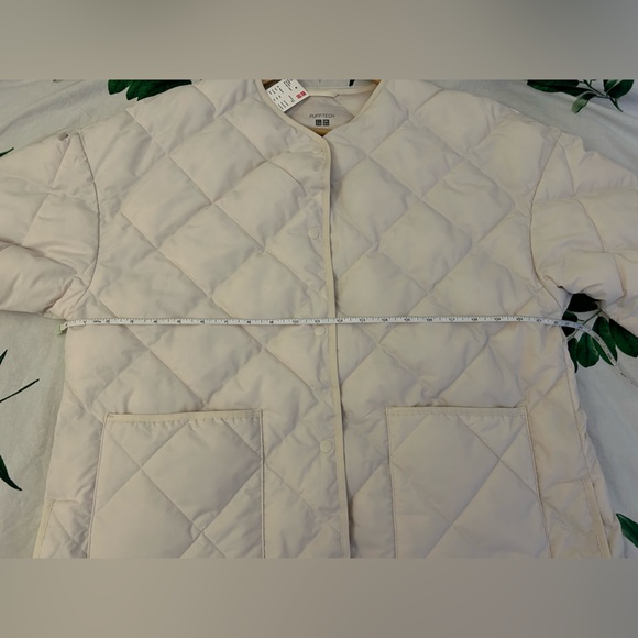 Uniqlo Women's Beige Quilted Puffer Jacket - Picture 7 of 7